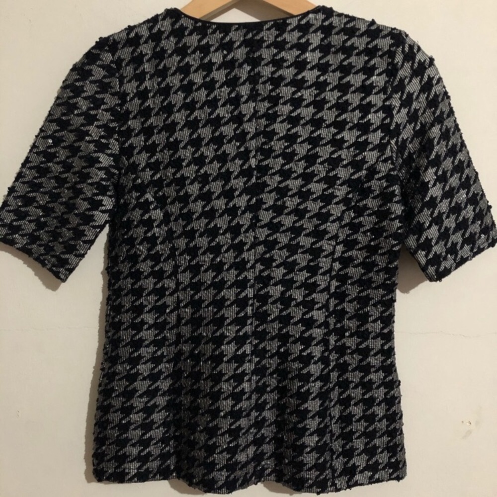Like-🆕: Ann Taylor | Houndstooth🔹Shimmery V-Neck - Picture 8 of 9